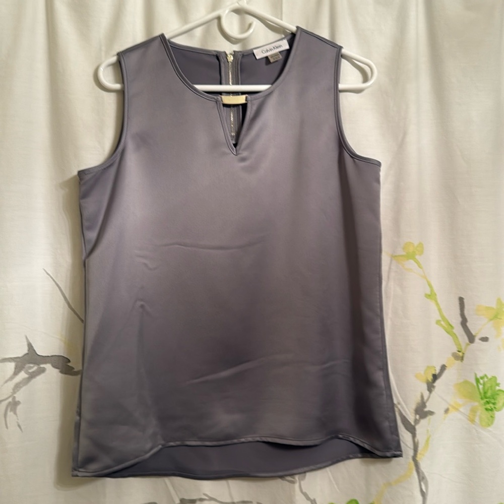 Silver Calvin Klein shell – satin fabric size, medium